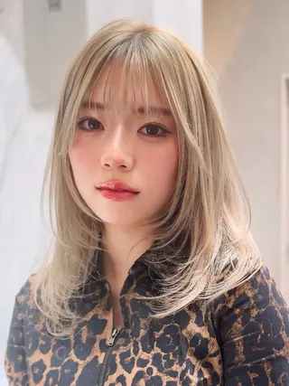 ミディアム カラー ケアブリーチ 韓国レイヤーKYONのヘアスタイル