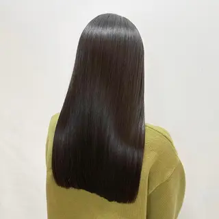 ロング ASILE（アジール）所属・髪質改善講師 安東駿介のヘアスタイル