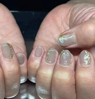 ネイル マハロクーレイ所属・Mahalo Ku’u Leiのネイルデザイン