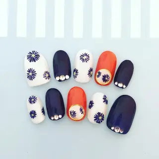 ネイル Sympa 𝓜iwako🐰ᩚのネイルデザイン