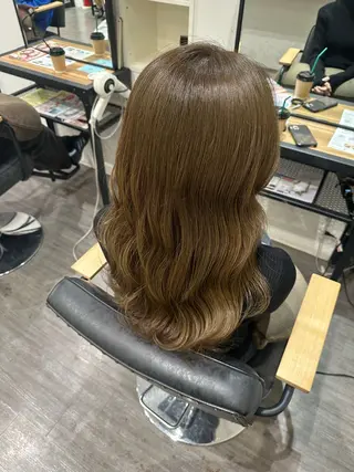 ミディアム カラー 上田 紗也のヘアスタイル