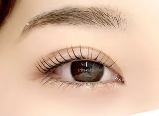 マツエク・マツパ lucil 杉原の眉毛・アイブロウイメージ