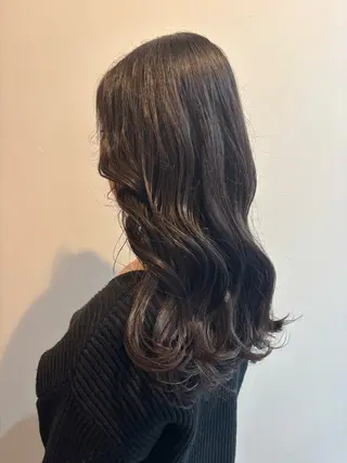 ロング カラー 横田 凜子のヘアスタイル