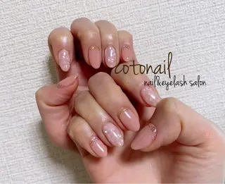 ミディアム ネイル ツメトマツゲ .のネイルデザイン