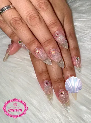 ネイル CROWN プライベートサロンのネイルデザイン
