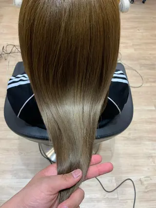 ミディアム カラー 大久保 隆蔵のヘアスタイル