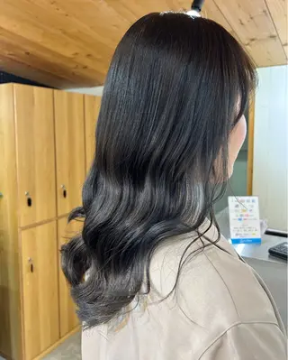 ロング カラー 🫐寒色系カラー 🫐ヤマナカリリカのヘアスタイル