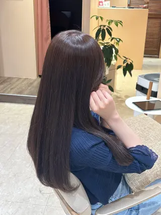 ロング emu所属・𝘬𝘢𝘳𝘪𝘯 /𝙚𝙢𝙪/赤坂のヘアスタイル