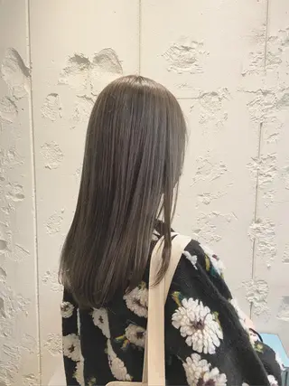 ロング カラー ハイトーン🦢 Natsumiのヘアスタイル