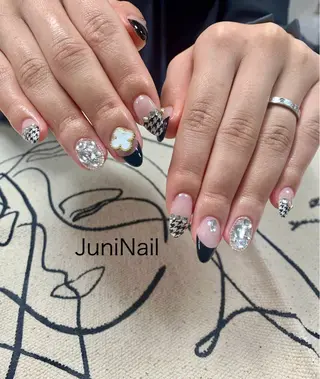 ネイル JuniNail 주니네일🇰🇷suのネイルデザイン