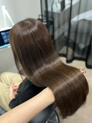 ロング カラー 本木下朋花/髪質 改善×ダブルカラーのヘアスタイル