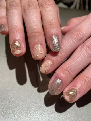 ネイル 藤井 里緒奈のネイルデザイン