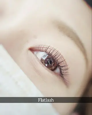 マツエク・マツパ shalm hair lounge所属・風間 莉緒のマツエク・マツパデザイン