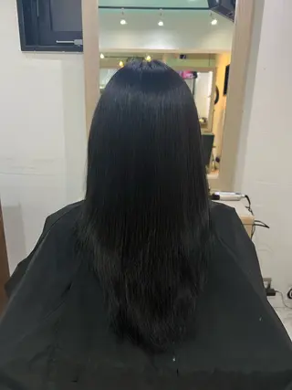 カラー 山口 彩乃のヘアスタイル
