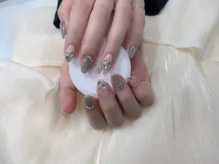 ネイル Miouミオン ネイルサロンのネイルデザイン