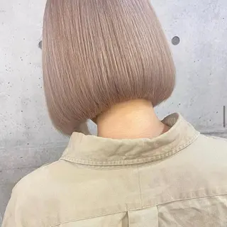 ミディアム 🫧艶ハイトーン ブリーチ🫧シモのヘアスタイル
