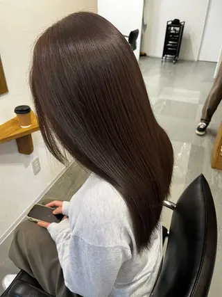 セミロング カラー conne&riri所属・MA YUのヘアスタイル