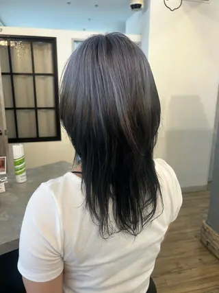 セミロング カラー ブリーチ／ヘアセット 🪞🌙minamiのヘアスタイル