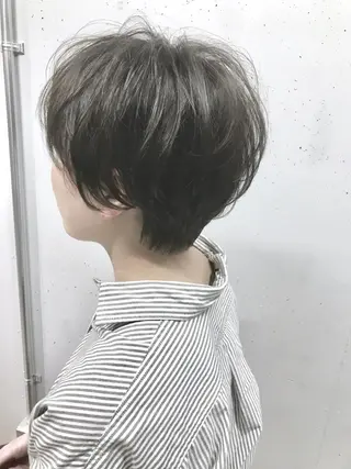 ショート lok[ロク] 高田馬場のヘアスタイル