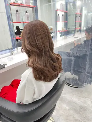 ロング カラー ヘアアレンジ トレンドモテカラー 🩷色落ちまで可愛くのヘアスタイル