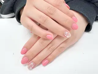 ネイル ALIISLEI所属・きのした はるかのマツエク・マツパデザイン