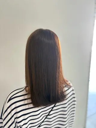 ミディアム 冨吉 咲笑のヘアスタイル