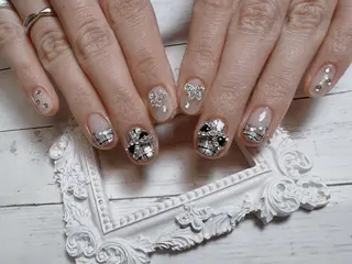 ネイル へぜリヒ ·もものネイルデザイン