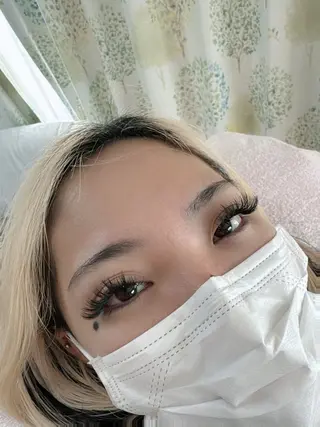 マツエク・マツパ 伊藤名紬 マツエク専門のマツエク・マツパデザイン