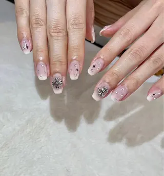 ネイル Epokku ネイルサロンのネイルデザイン