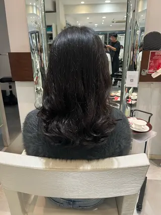 ロング パーマ コテ巻き風パーマ 藤澤　知彌のヘアスタイル