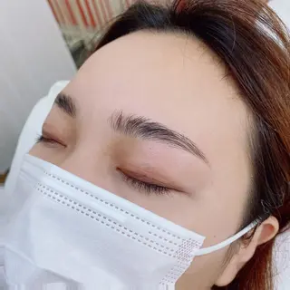 アイブロウ Grace naoのマツエク・マツパデザイン