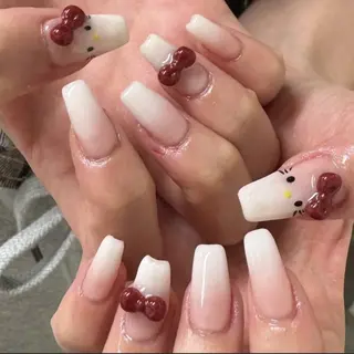 ネイル nailstudio eviz新宿店のネイルデザイン