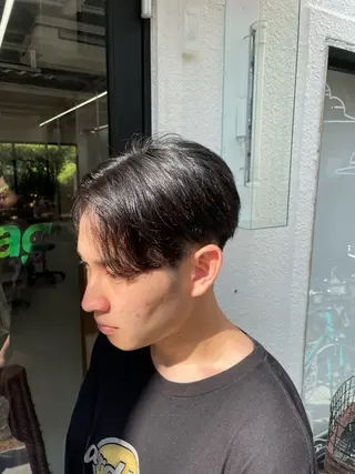 メンズ 慎太朗メンズパーマ/ フェザー/スパイキーのヘアスタイル