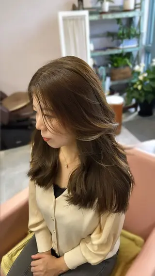 ロング Sakura .のヘアスタイル