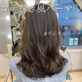 セミロング コテ巻き風パーマ💛 池袋のヘアスタイル