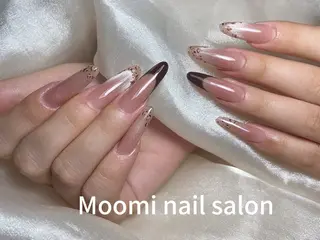 ロング Moomi あずりのネイルデザイン