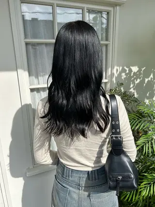 ロング カラー AGREE Momokaのヘアスタイル