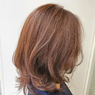 ミディアム 社内カット講師・店長 菅原賢一のヘアスタイル