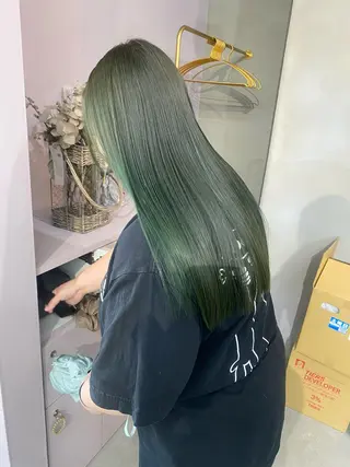 ロング カラー qulim所属・前橋 姫奈のヘアスタイル