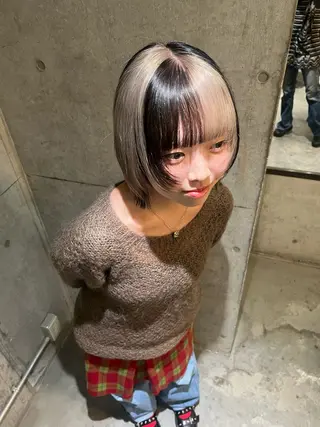 ミディアム カラー ハイトーン/顔まわり レイヤー/YUKAのヘアスタイル