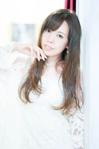 ロング 能登谷 きよのヘアスタイル