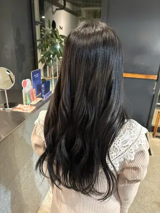 ロング カラー 中村 文音のヘアスタイル