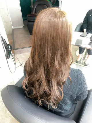 ロング カラー ヘアアレンジ 速水 ゆきののヘアスタイル