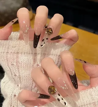 ネイル Miu Miu 🎀 Nailのネイルデザイン