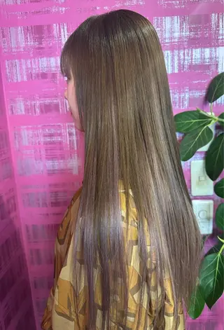 ロング 横山 千春のヘアスタイル