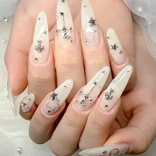 ネイル 長さだし専門Minami所属・MN Nail salonのネイルデザイン