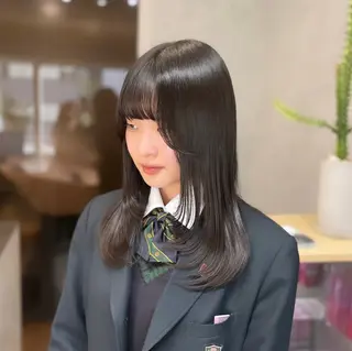 セミロング Rui/透明感カラー 暖色/レイヤーカットのヘアスタイル