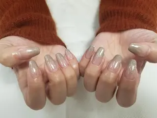ネイル joie ange難波店所属・田邊 早也香のネイルデザイン