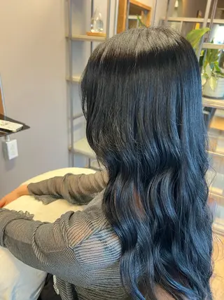 ロング カラー 吉安 里菜歩のヘアスタイル