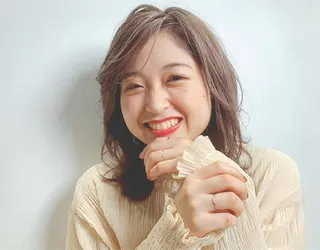 セミロング カラー diarスタイリスト 山田のヘアスタイル